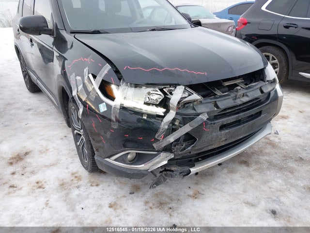 Mitsubishi Outlander 2018 JA4AZ2A39JZ603390 Image 6
