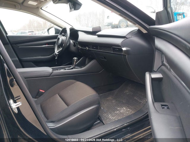 JM1BPACL1M1322193 Mazda Mazda3 Gs