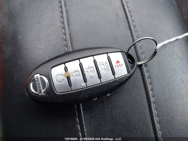 5N1AT2MV9HC763038 Nissan Rogue