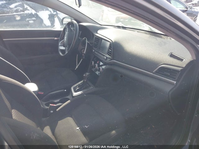 12516612 :رقم المزاد ، KMHD84LF4LU989253 vin ، 2020 Hyundai Elantra Preferred Auto Ivt مزاد بيع