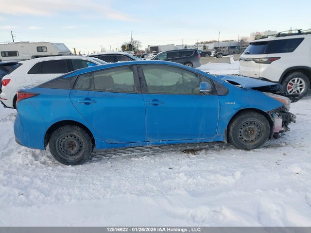 JTDL9MFU8N3036349 Toyota Prius Le/xle/night Shade