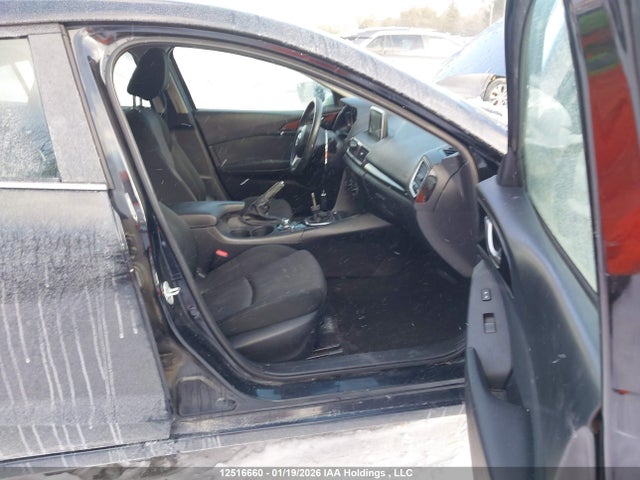 3MZBM1V71FM142613 Mazda 3 TOURING