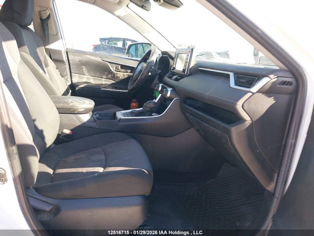 2T3BWRFV4KW018112 Toyota Rav4 Hybrid Le