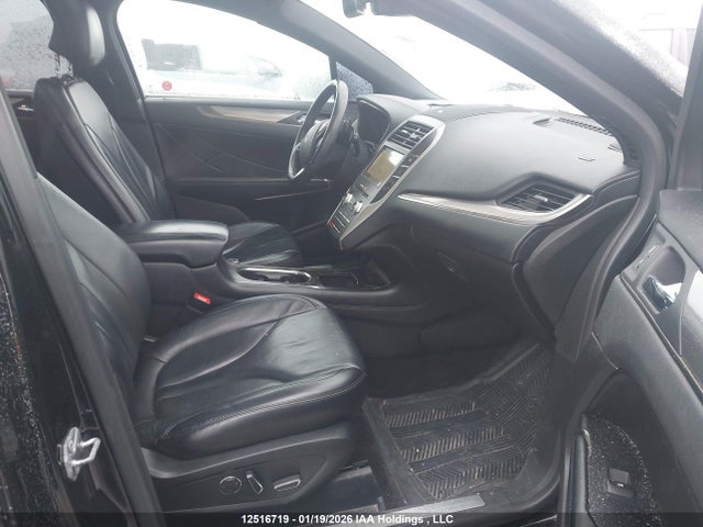 5LMCJ2D90JUL31257 Lincoln MKC SELECT
