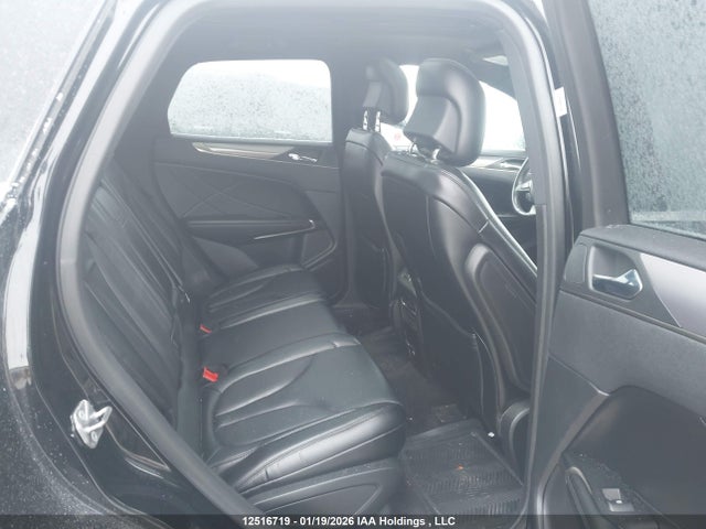 5LMCJ2D90JUL31257 Lincoln MKC SELECT