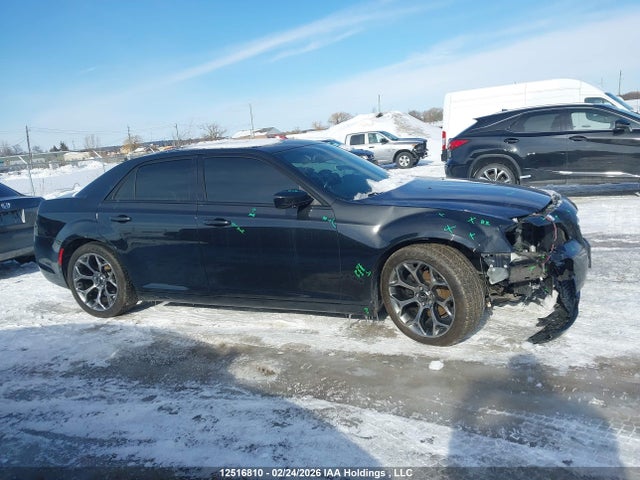 Chrysler 300 S 2015 2C3CCABG3FH841825 Image 13