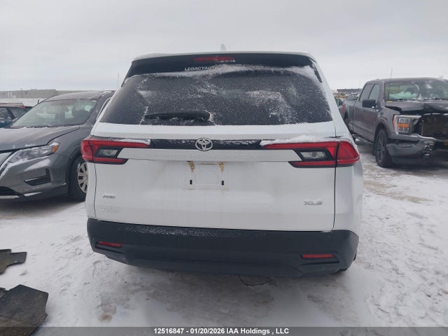 Toyota Grand Highlander 2025 5TDAAAB5XSS095232 Image 16