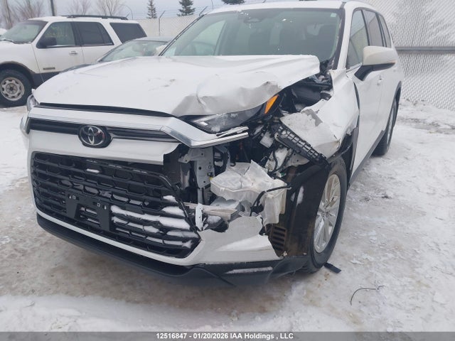 Toyota Grand Highlander 2025 5TDAAAB5XSS095232 Image 6
