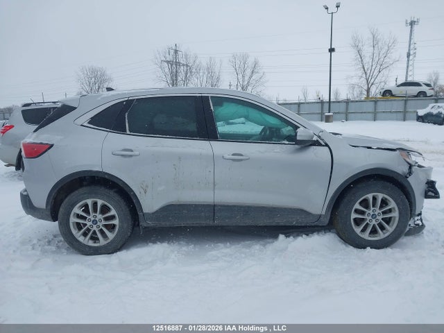 1FMCU9G66LUB83512 Ford ESCAPE SE