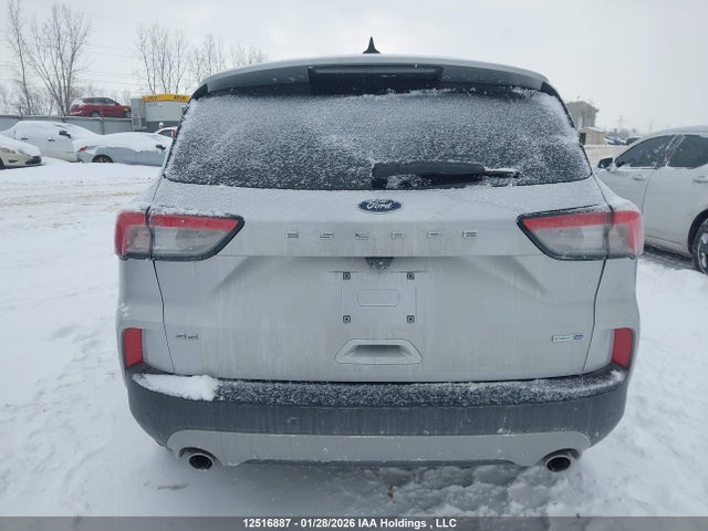 1FMCU9G66LUB83512 Ford ESCAPE SE