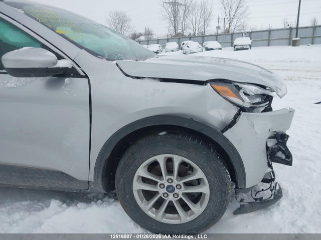 1FMCU9G66LUB83512 Ford ESCAPE SE