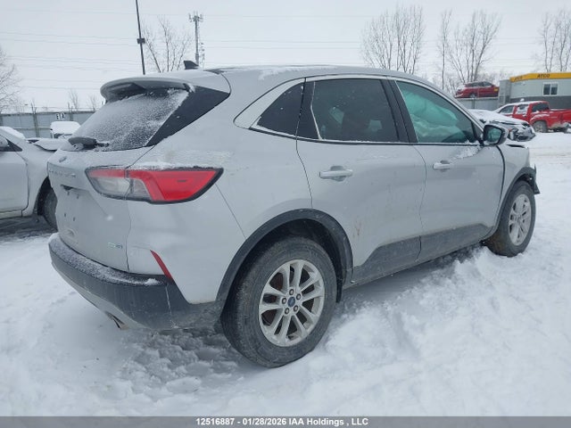 1FMCU9G66LUB83512 Ford ESCAPE SE