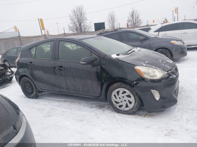 JTDKDTB35G1126882 Toyota PRIUS C