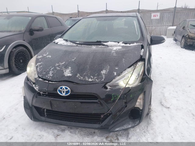 JTDKDTB35G1126882 Toyota PRIUS C