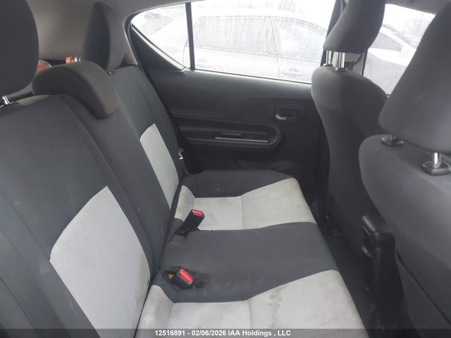 JTDKDTB35G1126882 Toyota PRIUS C