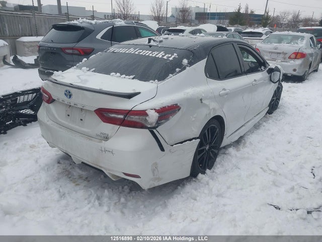 12516898 :رقم المزاد ، 4T1K31AK3NU039585 vin ، 2022 Toyota Camry Hybrid Xse مزاد بيع