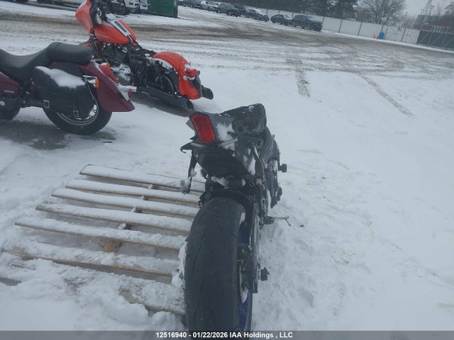 JYARN66NXRA000587 Yamaha YZFR1