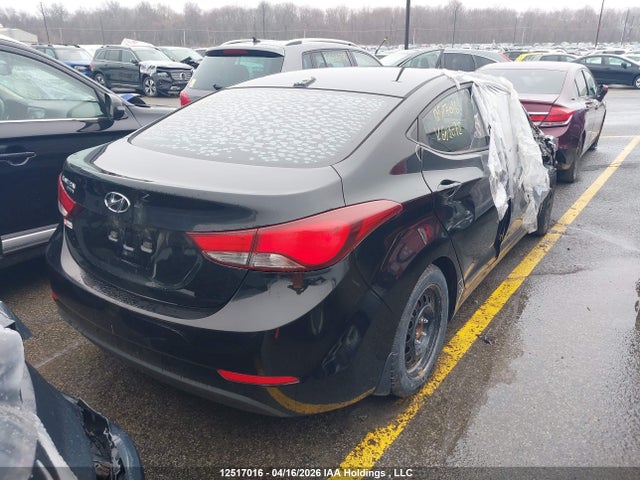 KMHDH4AE6GU602072 Hyundai Elantra
