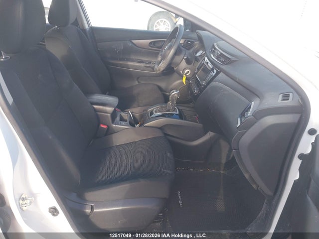 JN1BJ1AW1PW103162 Nissan Qashqai S