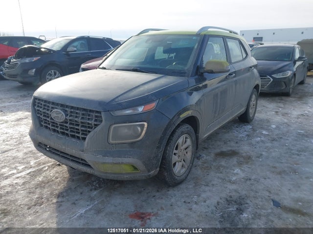 KMHRC8A30MU121689 Hyundai Venue Preferred With Two-tone Body Colour