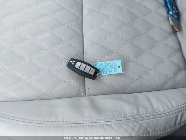 JA4T5VA90SZ606352 Mitsubishi Outlander Se