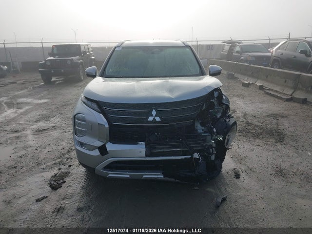 JA4T5VA90SZ606352 Mitsubishi Outlander Se