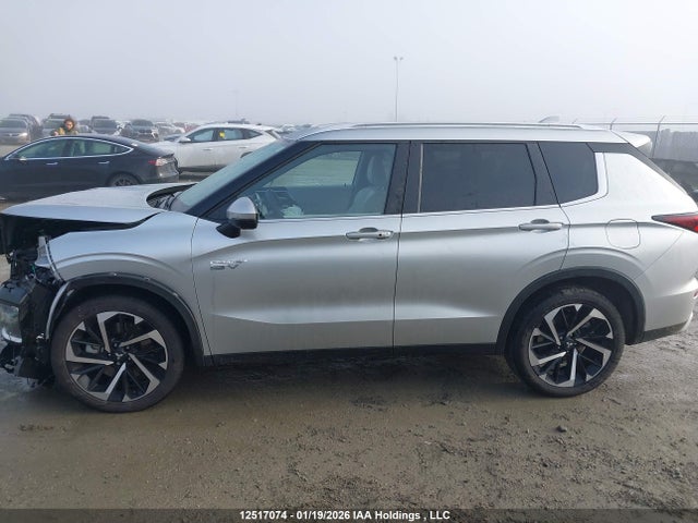 JA4T5VA90SZ606352 Mitsubishi Outlander Se