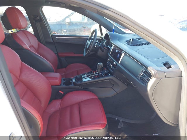 Porsche Macan T 2025 WP1AA2A57SLB02094 Image 5