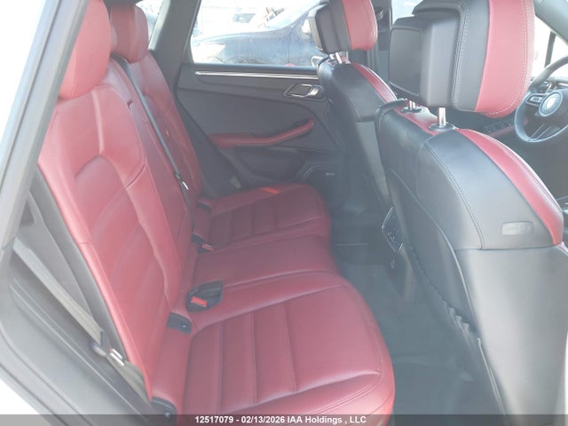 Porsche Macan T 2025 WP1AA2A57SLB02094 Image 8