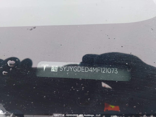 5YJYGDED4MF121073 Tesla Model Y Standard Range Rear-wheel Drive