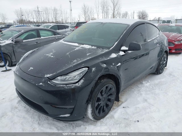 5YJYGDED4MF121073 Tesla Model Y Standard Range Rear-wheel Drive