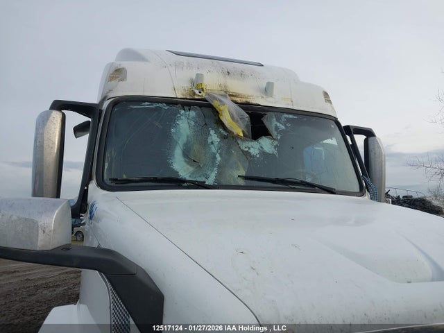 4V4NC9EH9GN928570 Volvo Vn L