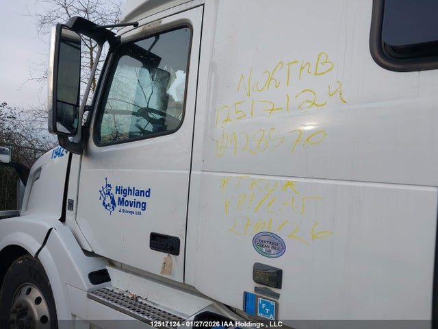 4V4NC9EH9GN928570 Volvo Vn L