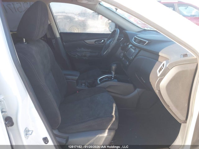 5N1AT2MM1FC794790 Nissan Rogue S/sl/sv