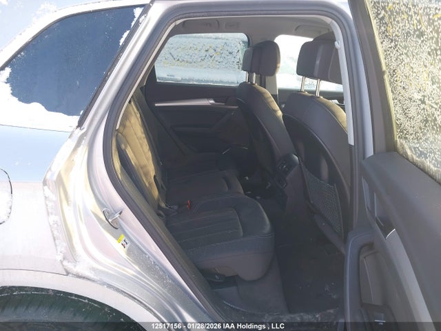 WA1AAAFY4R2069029 Audi Q5 Komfort 45