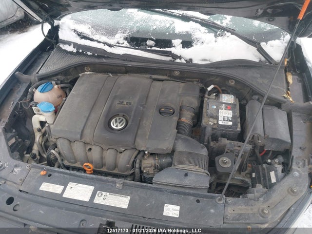 12517173 :رقم المزاد ، 1VWBH7A3XDC085644 vin ، 2013 Volkswagen Passat Se مزاد بيع