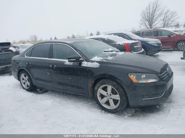 12517173 :رقم المزاد ، 1VWBH7A3XDC085644 vin ، 2013 Volkswagen Passat Se مزاد بيع