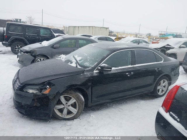 12517173 :رقم المزاد ، 1VWBH7A3XDC085644 vin ، 2013 Volkswagen Passat Se مزاد بيع