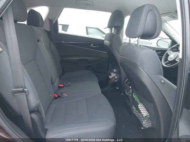5XYPG4A31GG023821 KIA Sorento Lx/l