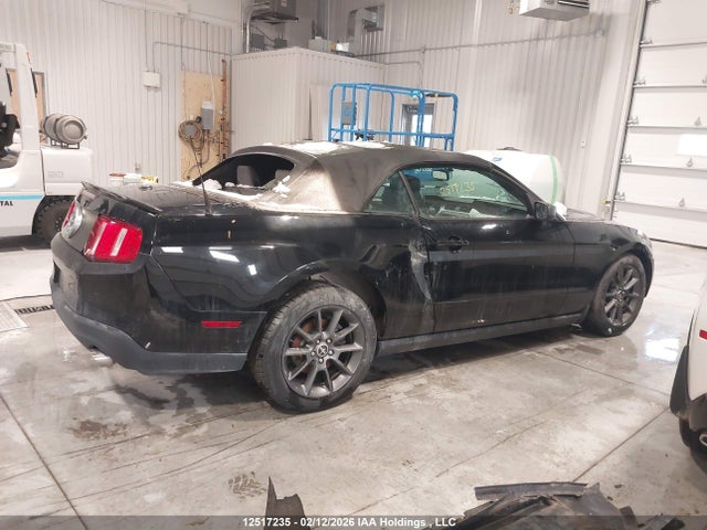 12517235 :رقم المزاد ، 1ZVBP8EM5C5203999 vin ، 2012 Ford Mustang مزاد بيع
