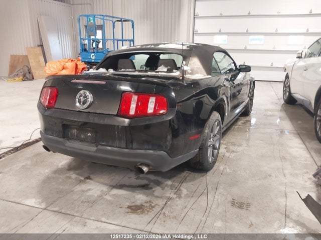 12517235 :رقم المزاد ، 1ZVBP8EM5C5203999 vin ، 2012 Ford Mustang مزاد بيع