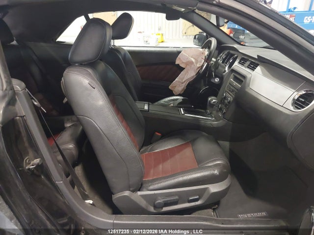 12517235 :رقم المزاد ، 1ZVBP8EM5C5203999 vin ، 2012 Ford Mustang مزاد بيع