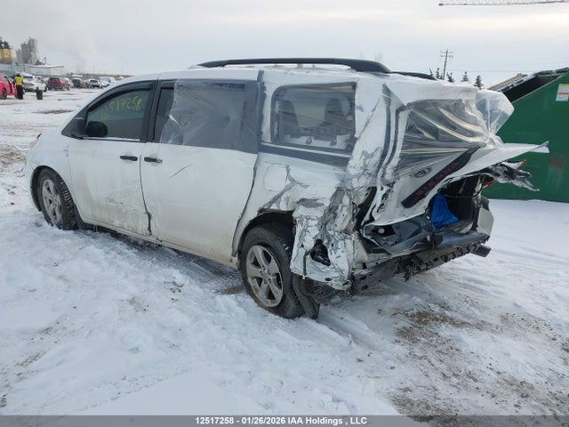 5TDZK3DCXFS614776 Toyota Sienna 7 Passenger