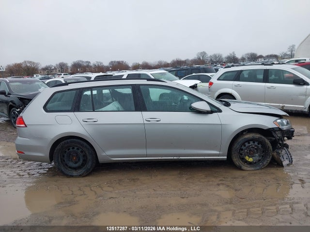 3VW117AU0KM517680 Volkswagen Golf Sportwagen S