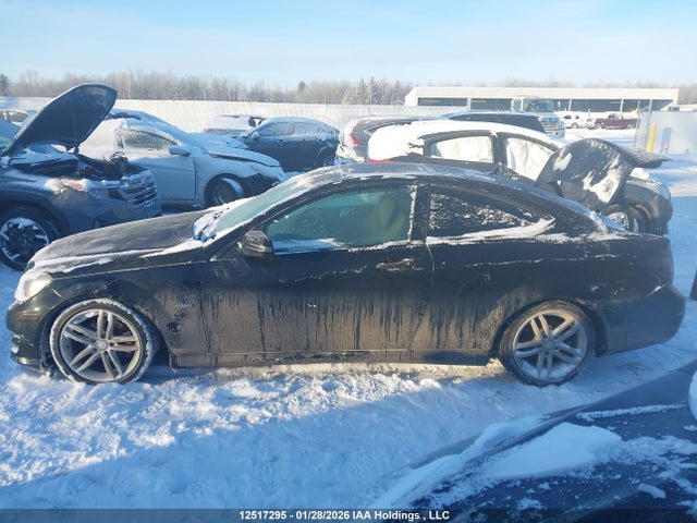 2012 Mercedes-benz C 250 მანქანა იყიდება აუქციონზე, vin: WDDGJ4HB5CF811356, აუქციონის ნომერი: 12517295