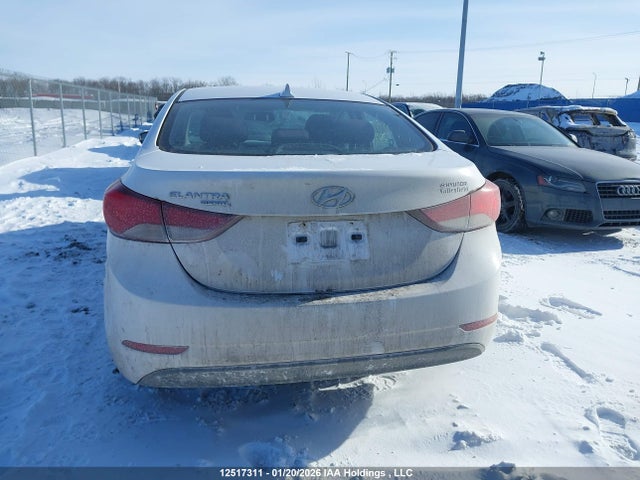 KMHDH4AE1FU297398 Hyundai Elantra