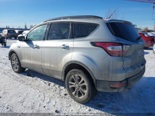 1FMCU9GD0JUC95573 Ford ESCAPE SE