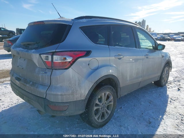 1FMCU9GD0JUC95573 Ford ESCAPE SE