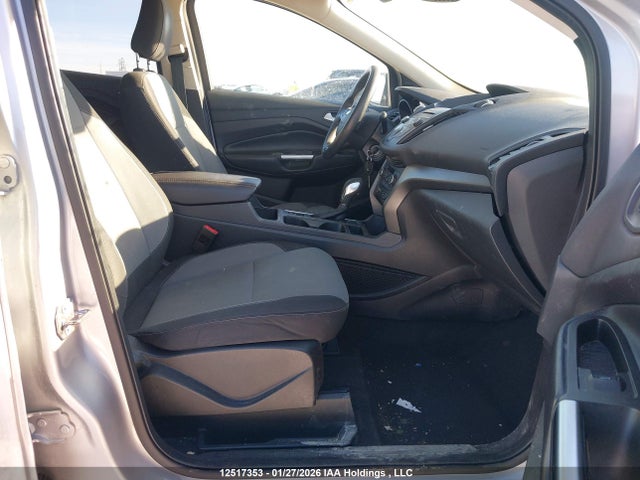1FMCU9GD0JUC95573 Ford ESCAPE SE