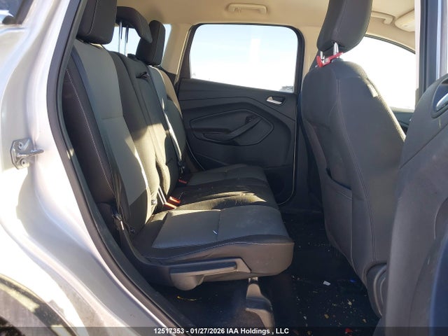 1FMCU9GD0JUC95573 Ford ESCAPE SE